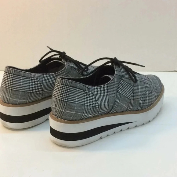 Madden Girl Black & White Plaid Platforms Size 11 - Picture 5 of 10